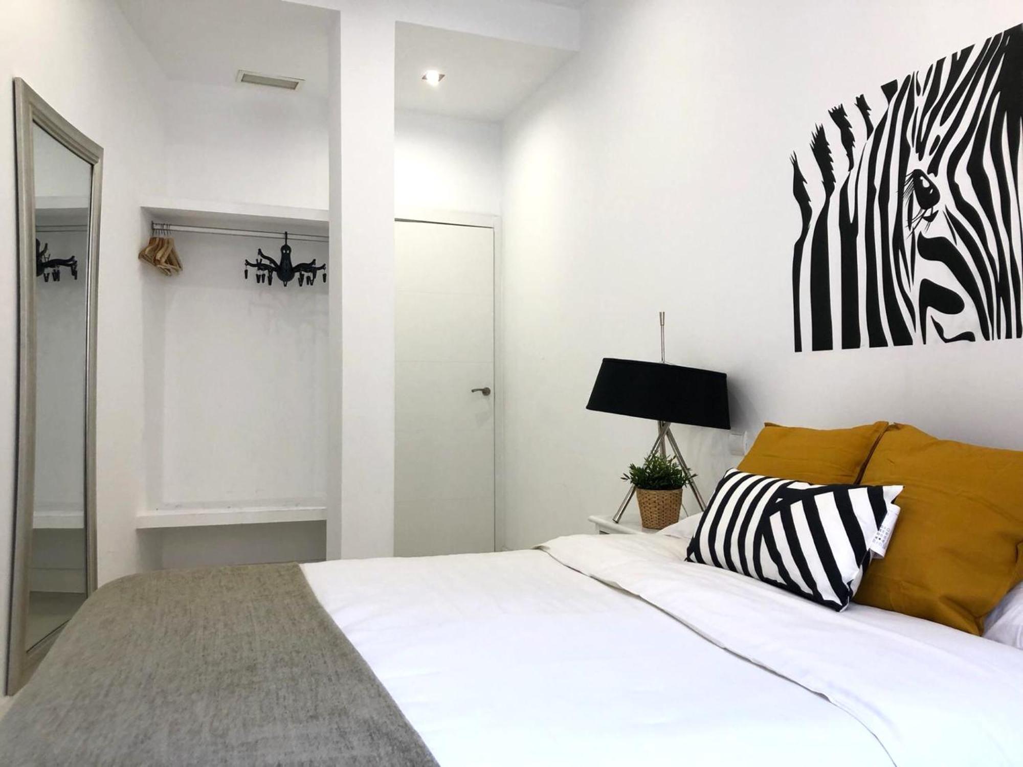 Apartamento De Diseno En Plaza Mayor Madri Exterior foto